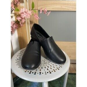 B.O.C Women's Hailey Slip-On Comfort Loafer Black 6M